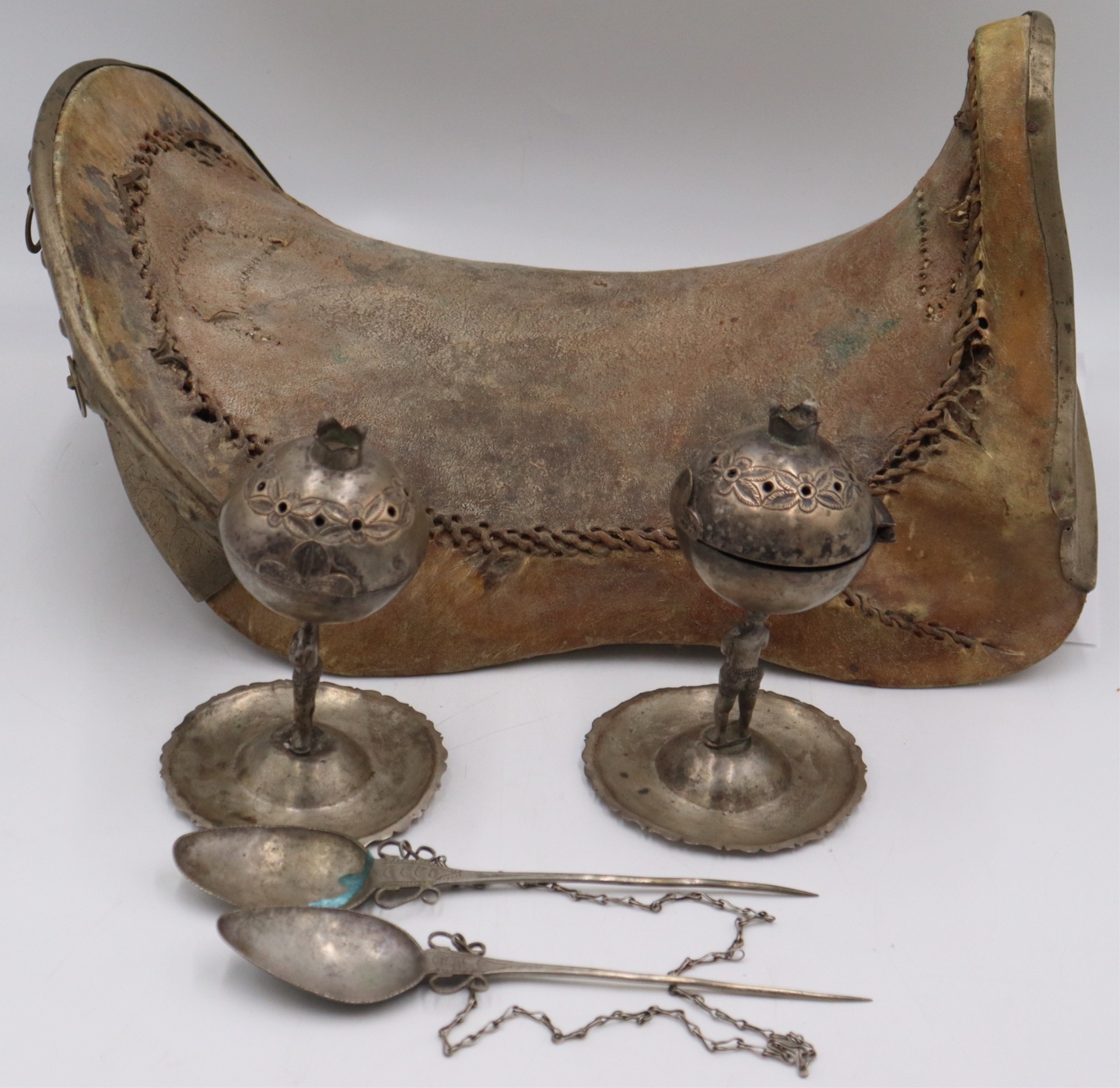 SILVER. Spanish Colonial Style Silver Objects de | Barnebys